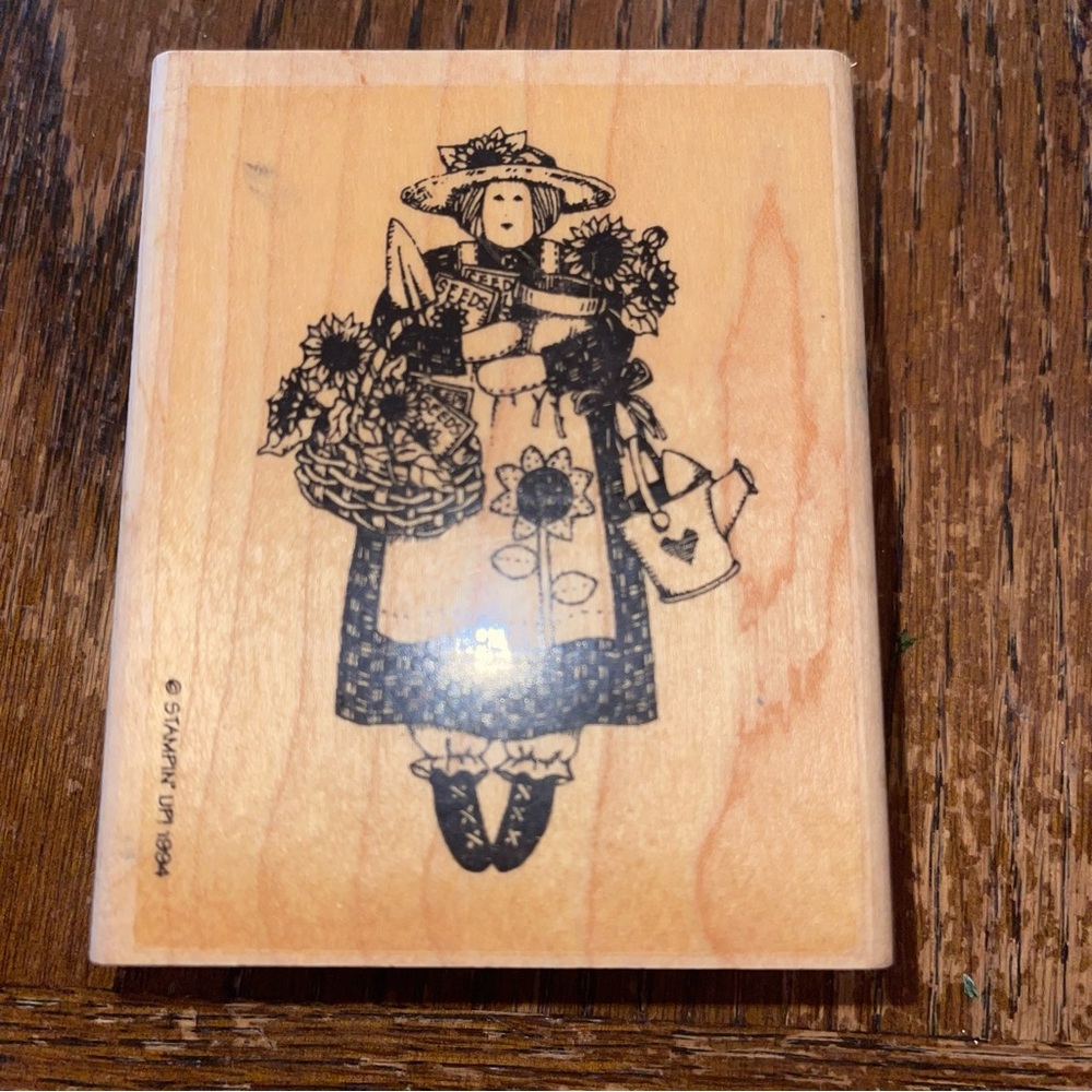 STAMPIN’ Up!  MOUNTED STAMPS GARDENING LADY W/ SUNFLOWERS VINTAGE 1994 Pre Owned